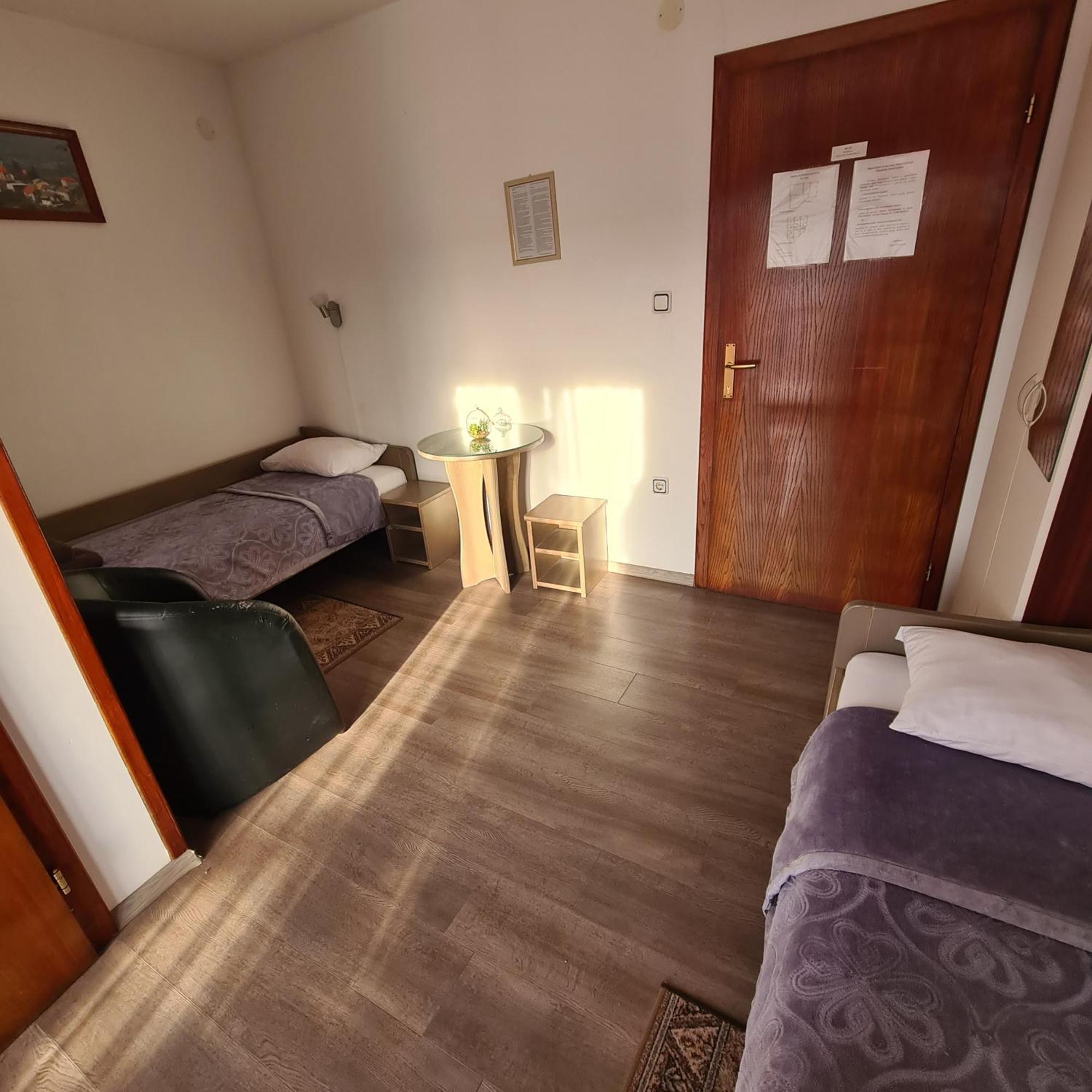Guesthouse Kod Mosta 카를로바츠 외부 사진